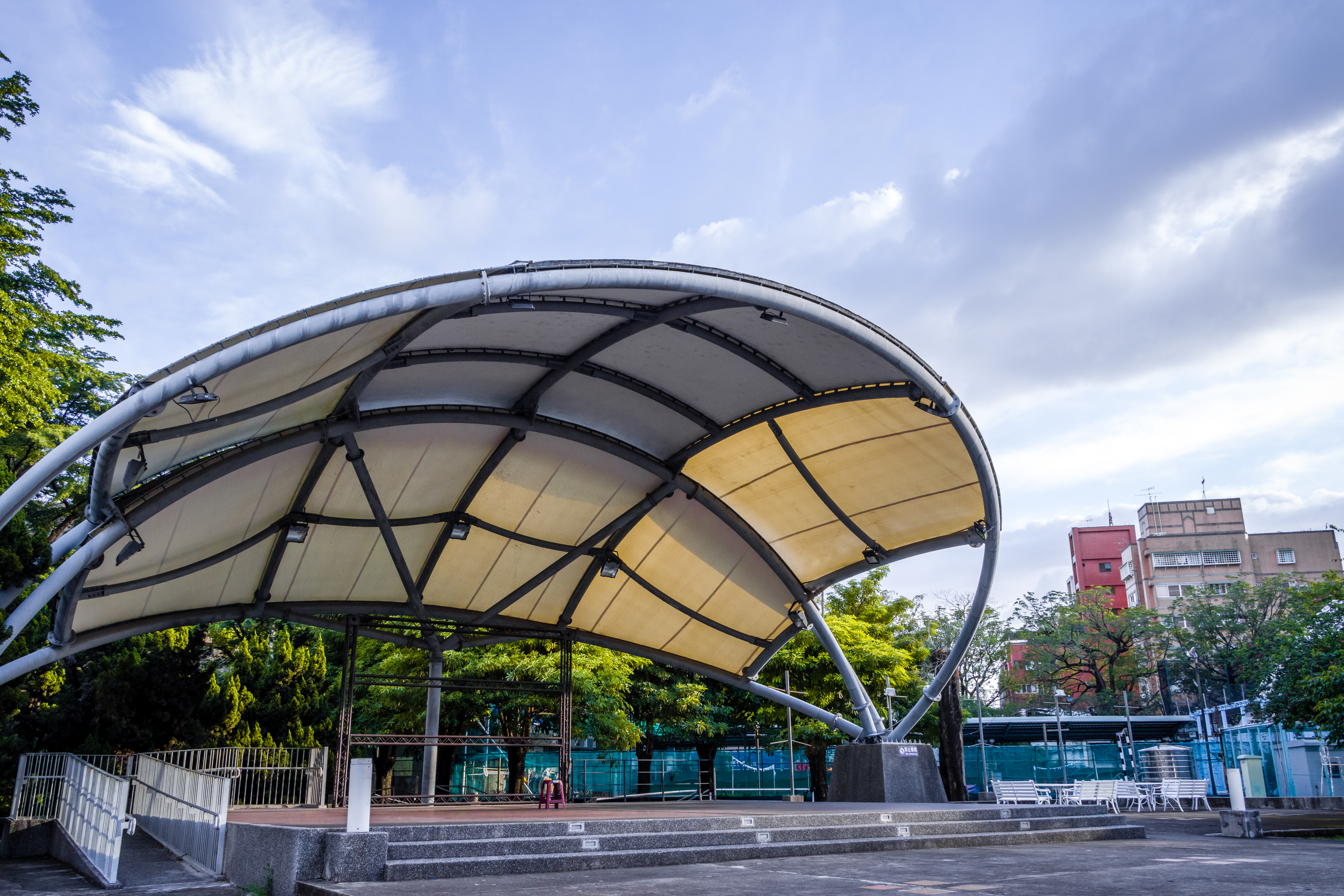 	 本校進修推廣部華語文中心誠徵「大專校院外國學生華語文能力精進計畫」專任助理1名 (延長收件至12/25)